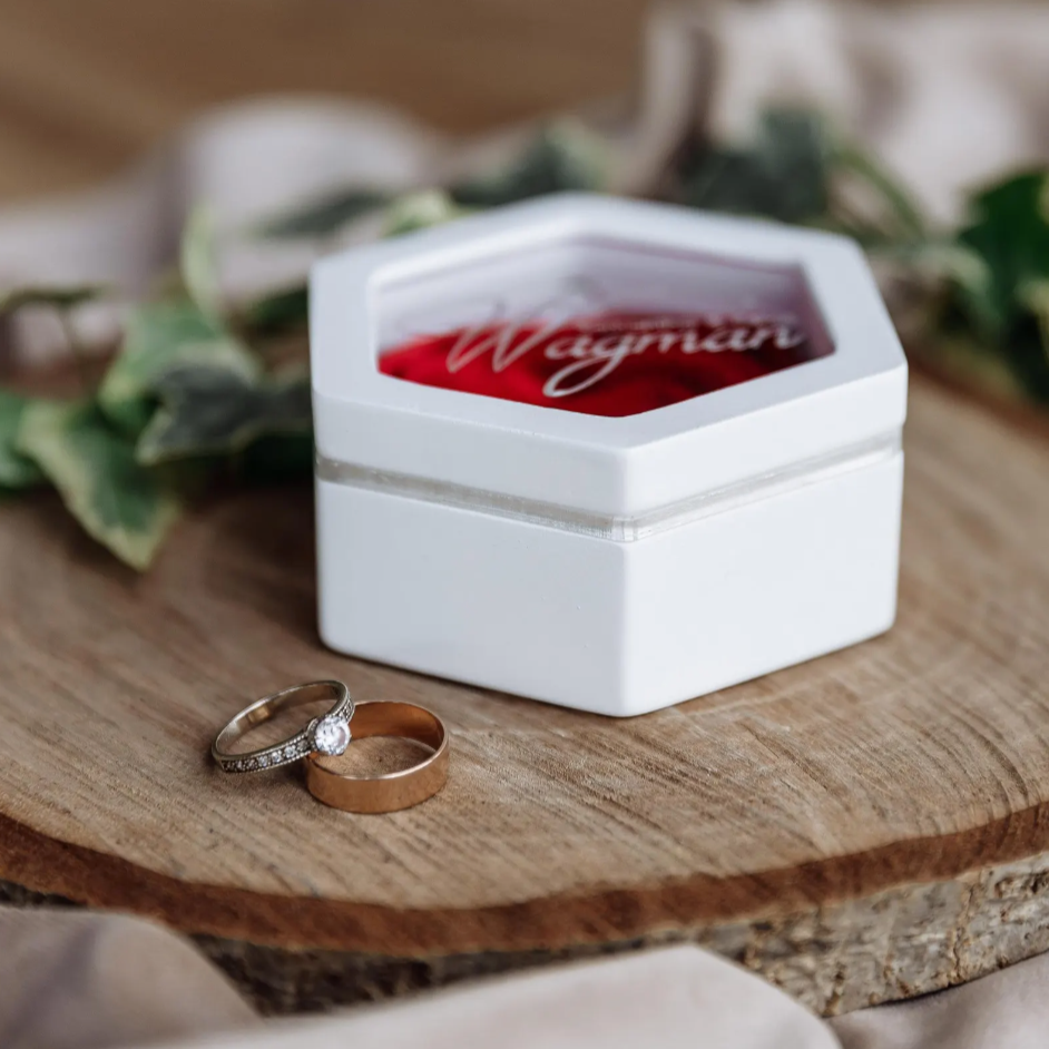 Весільні аксесуари
Товари для весілля
Весільний декор
Все для весілля
Весільний набір
шкатулки для обручок
Шкатулка для обручальных колец
Весільна скринька для обручок