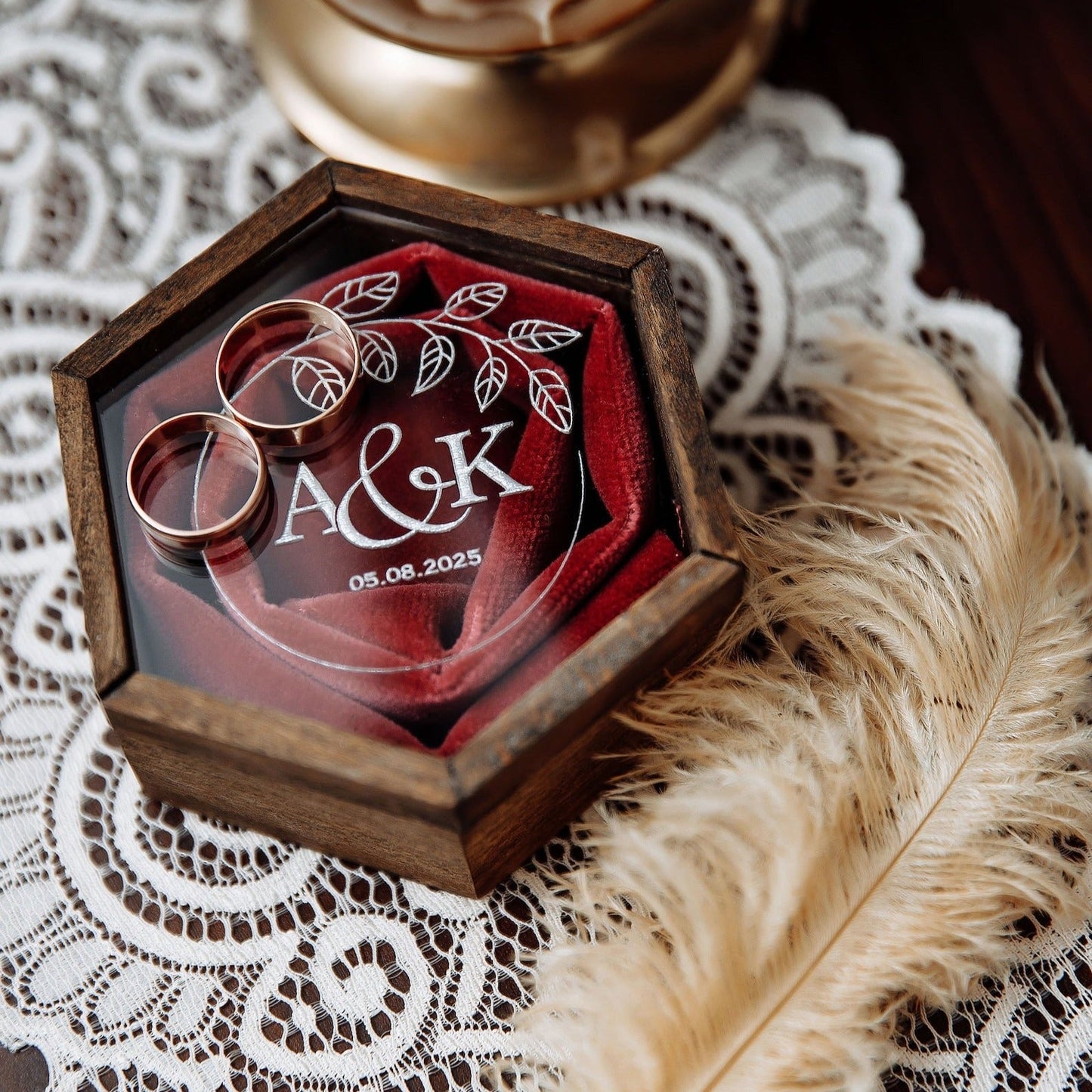 Шкатулка для обручальных колец