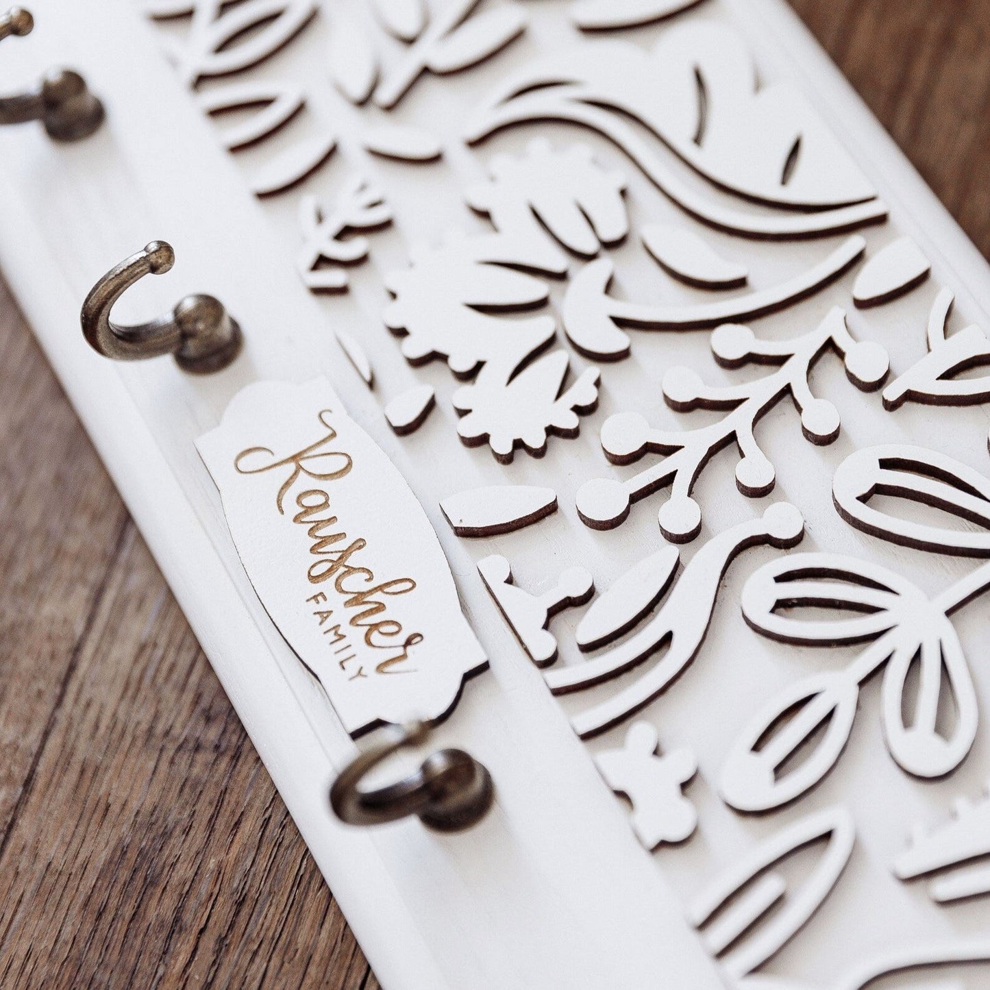 ключниця в коридор
Настінна ключниця
Сучасний передпокій