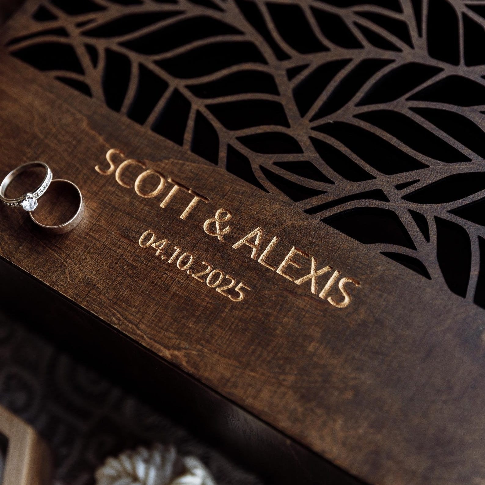 Весільні товари,  скриня на весілля, меморі бокс